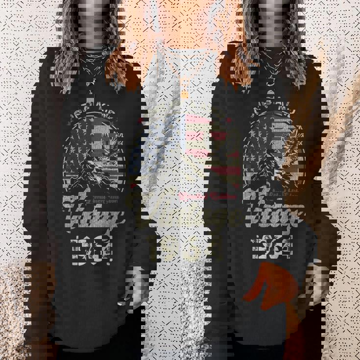 Vintage 1964 愛国的なイーグル、61歳の誕生日、アメリカ国旗 スウェットシャツ 彼女への贈り物