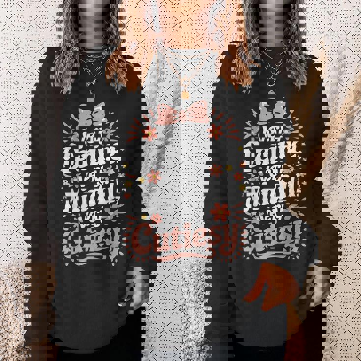 かわい子ちゃんの服はとても控えめで、とてもマインドフルで、とてもかわいいです。 スウェットシャツ 彼女への贈り物