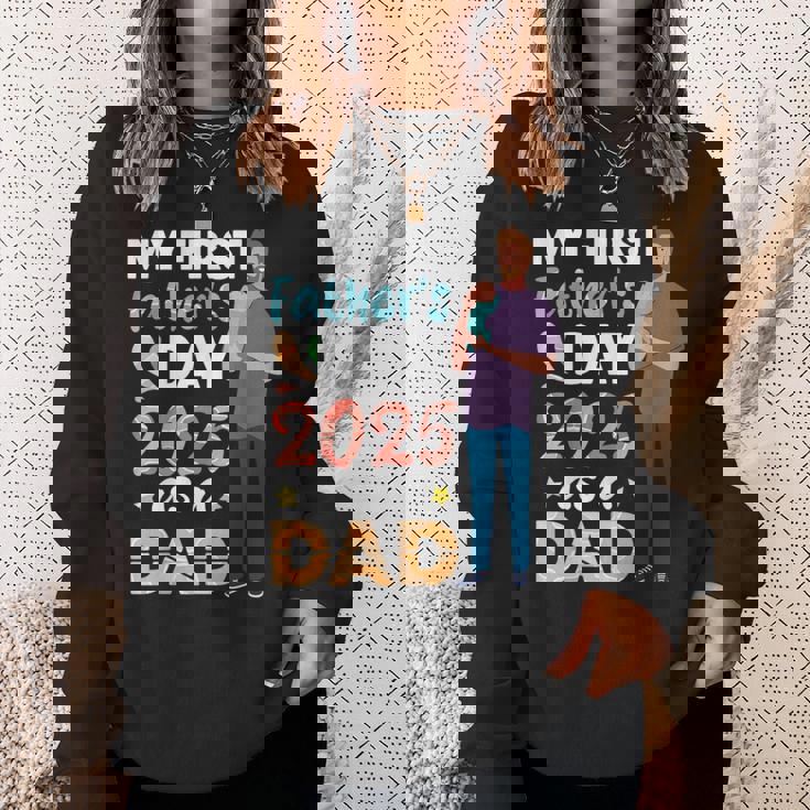 はじめての父の日2025年 赤ちゃんの誇り高きパパを持つお父さんとして スウェットシャツ 彼女への贈り物