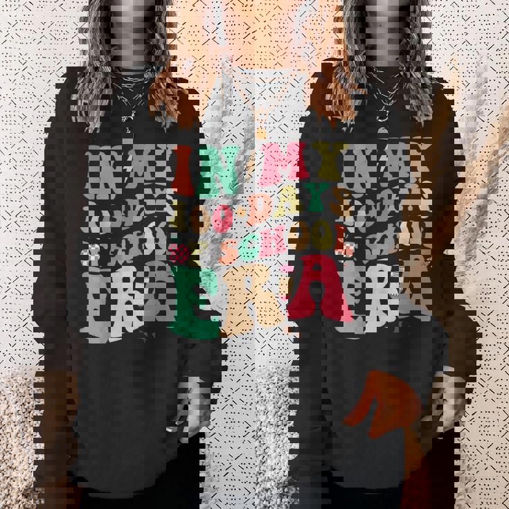 ぼくの学校の100日間の時代。学校教師100日目 スウェットシャツ 彼女への贈り物