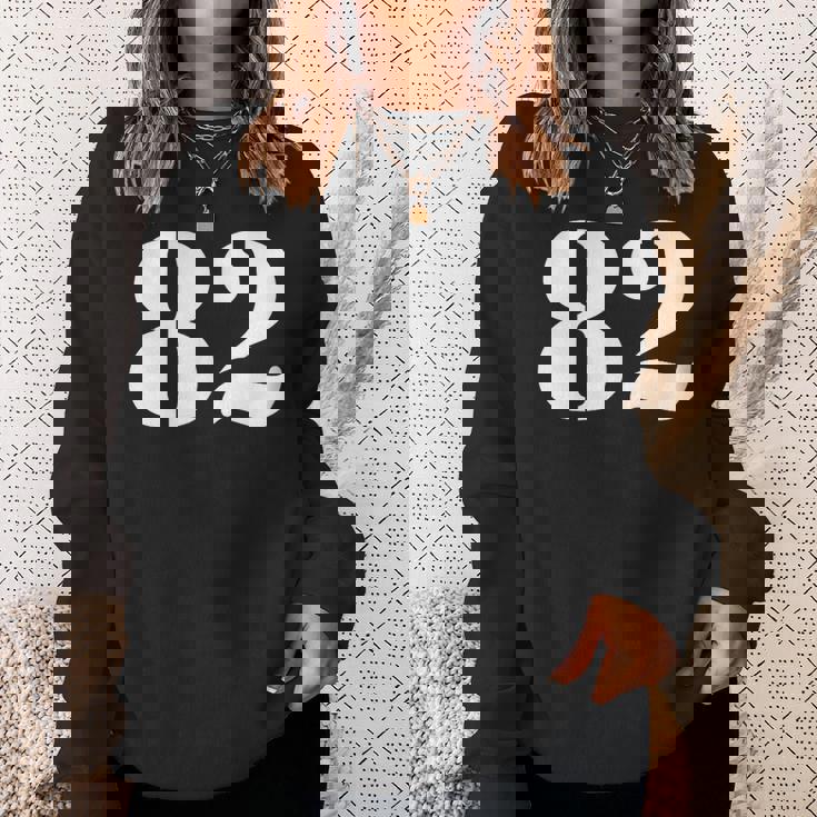 エイティツー 数字 82 ナンバー スウェットシャツ 彼女への贈り物