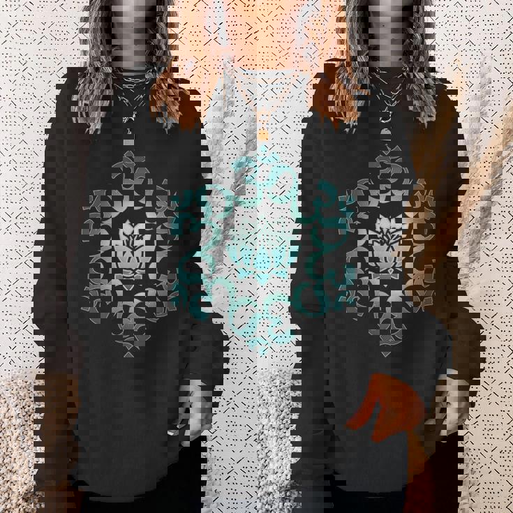 オム、マントラ、シンボル、マンダラ、蓮の花、仏教、ヨガ スウェットシャツ 彼女への贈り物