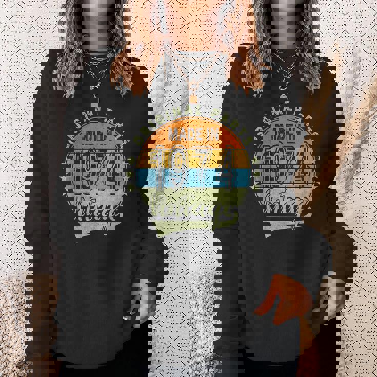 オリジナルパーツ 1974年生まれ ヴィンテージ 50歳 誕生日 レトロ スウェットシャツ 彼女への贈り物