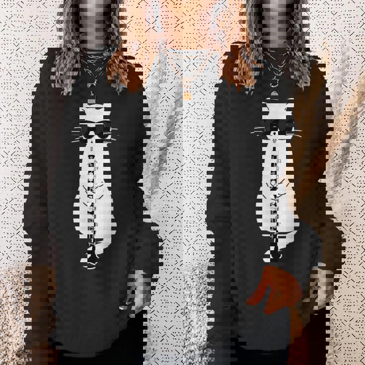 オーボエで遊ぶサングラスをかけた猫 スウェットシャツ 彼女への贈り物