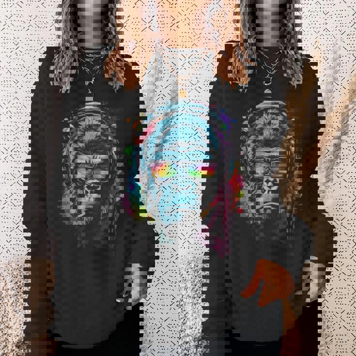 カラフルなゴリラとヘッドフォン レインボー バイブス エイプ モチーフ スウェットシャツ 彼女への贈り物