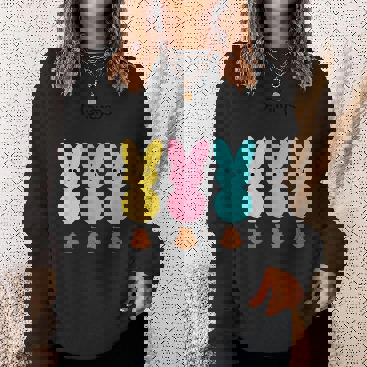 カラフルなマシュマロバニーのうんち スウェットシャツ 彼女への贈り物