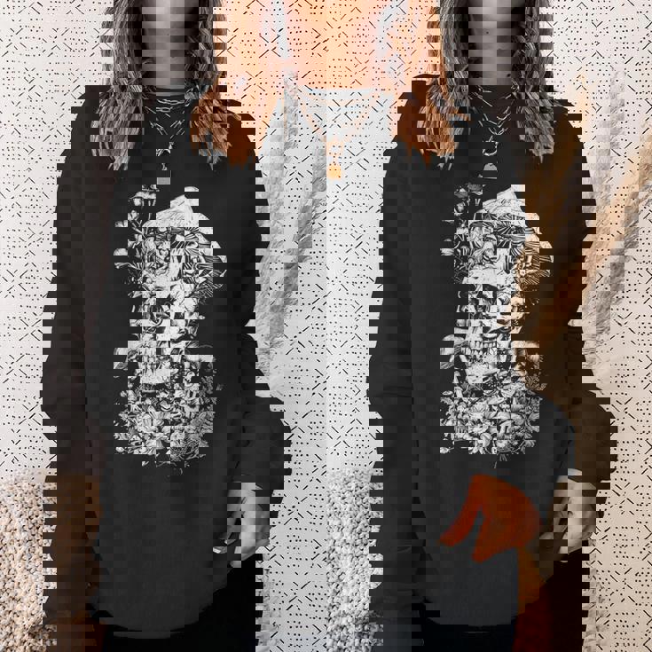 キノコや花があしらわれた骸骨の幻覚的なイラスト スウェットシャツ 彼女への贈り物