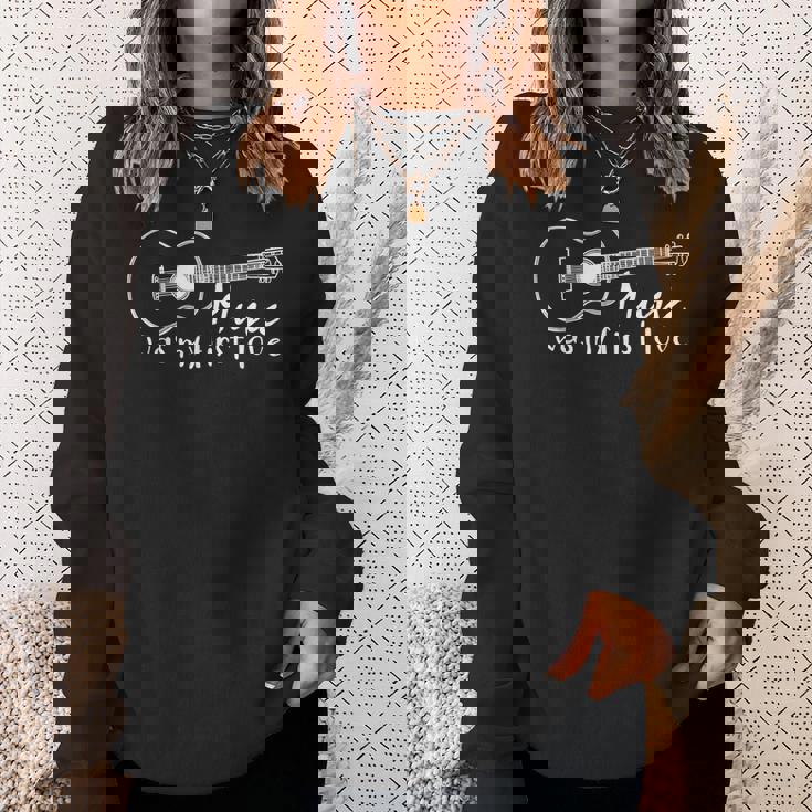 クラシックギターの引用音楽が私の初恋だった スウェットシャツ 彼女への贈り物