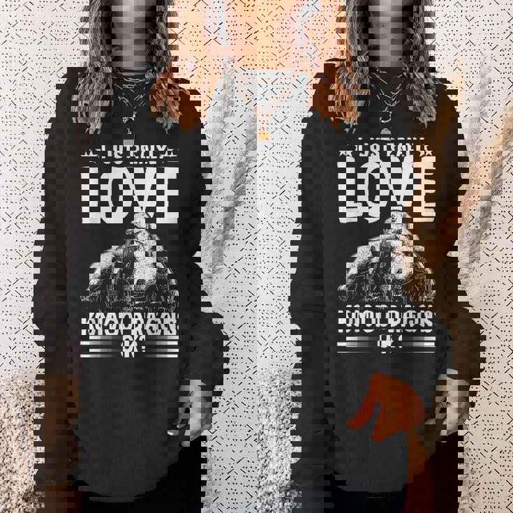 コモドドラゴンが大好き オーナー野生動物 コモドドラゴン スウェットシャツ 彼女への贈り物