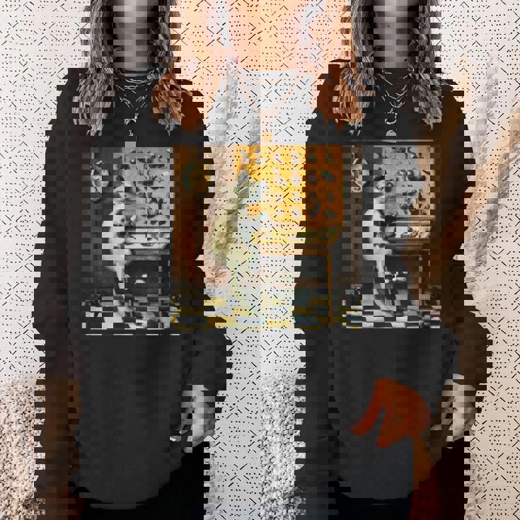 シュールレアリスト絵画 チェスをする猫とサルバドール・ダリ スウェットシャツ 彼女への贈り物