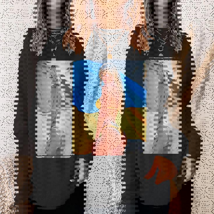 セクシーガールグラフィックtシャツ 「モダンピンナップガール&ウクライナ国旗2」 スウェットシャツ 彼女への贈り物