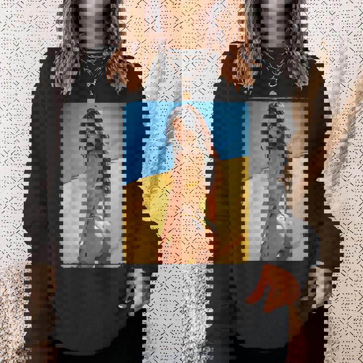 セクシーガールグラフィックtシャツ 「モダンピンナップガール&ウクライナ国旗」 スウェットシャツ 彼女への贈り物