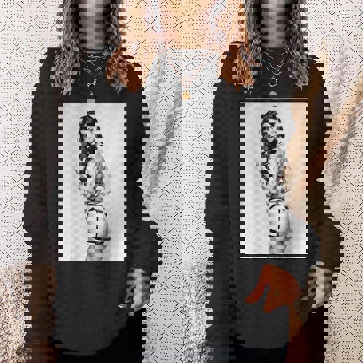 セクシーガールグラフィックtシャツ セクシーブルネットピンナップガール B&W スウェットシャツ 彼女への贈り物