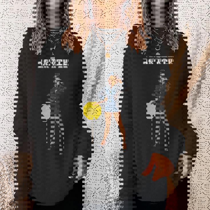 セクシー警察官、バックザブルーピンナップガール スウェットシャツ 彼女への贈り物