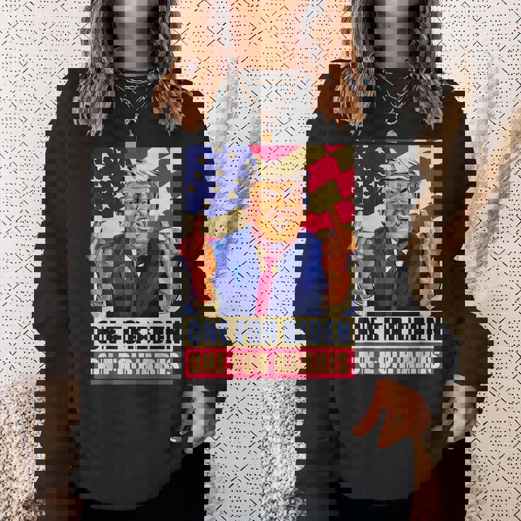 ドナルド・トランプ 中指 バイデン ハリス アメリカ 共和党員 スウェットシャツ 彼女への贈り物