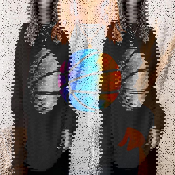 バスケットボールのシルエットカラフルな水彩画 スウェットシャツ 彼女への贈り物