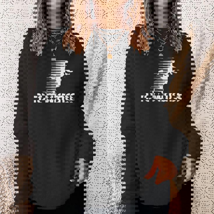 バランスが取れない スポーツとユーモアのための面白いパロディデザイン スウェットシャツ 彼女への贈り物