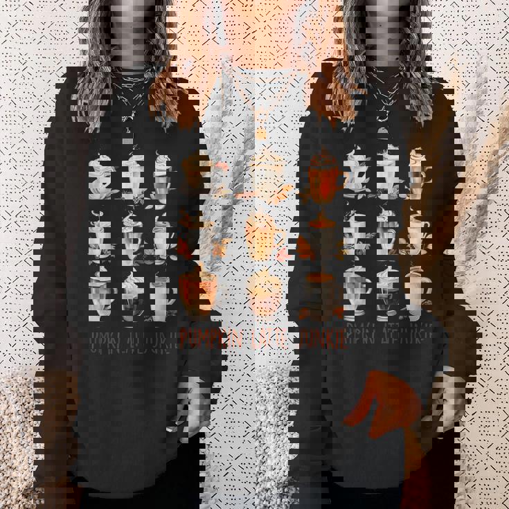 パンプキンラテ ジャンキー 秋 バイブ 秋 感謝祭 スウェットシャツ 彼女への贈り物