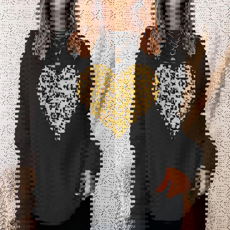 ヒョウ柄ハートデザイン ヒョウ柄 スウェットシャツ 彼女への贈り物