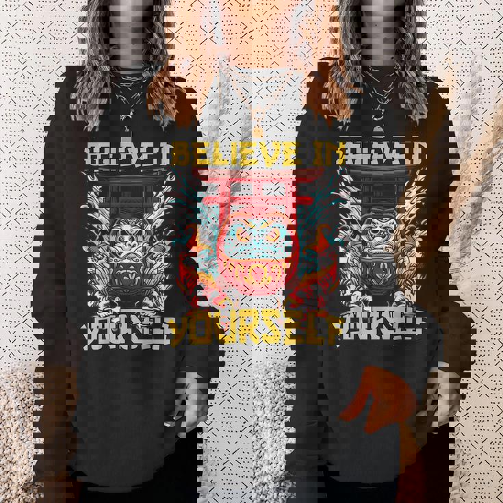 ビリーブインユアセルフ 鯉のぼりだるま スウェットシャツ 彼女への贈り物