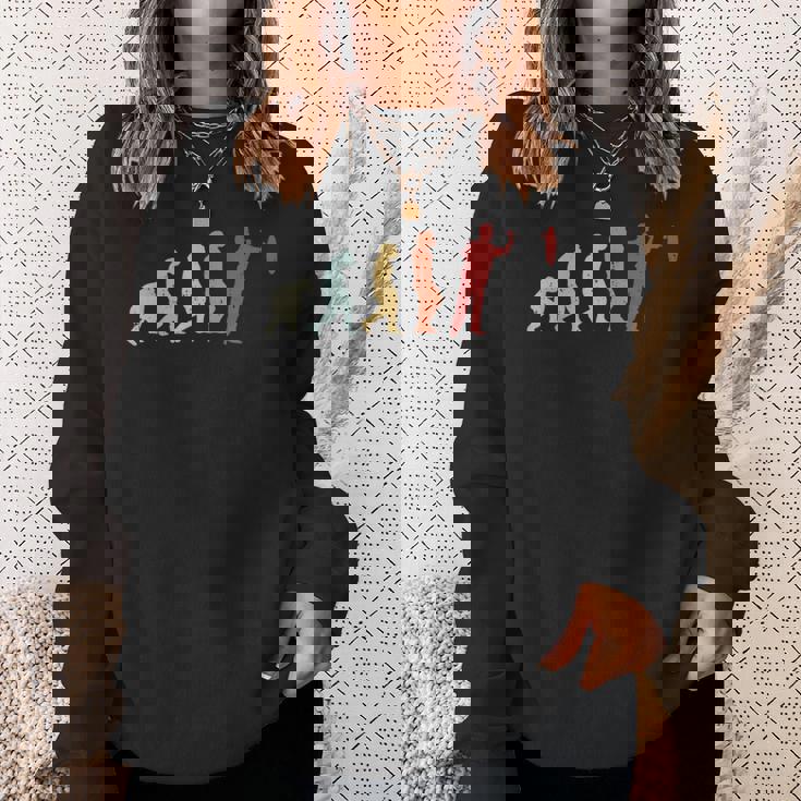 ビンテージダーツ進化面白いダーツダーツプレーヤーのギフト スウェットシャツ 彼女への贈り物