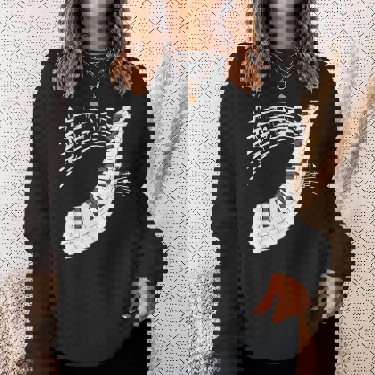 ピアノの鍵盤・音符・楽器ピアノ スウェットシャツ 彼女への贈り物