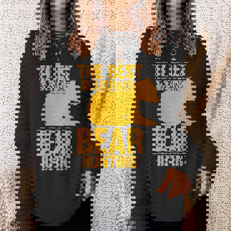 ベストシーズンはクマ狩りハンター スウェットシャツ 彼女への贈り物