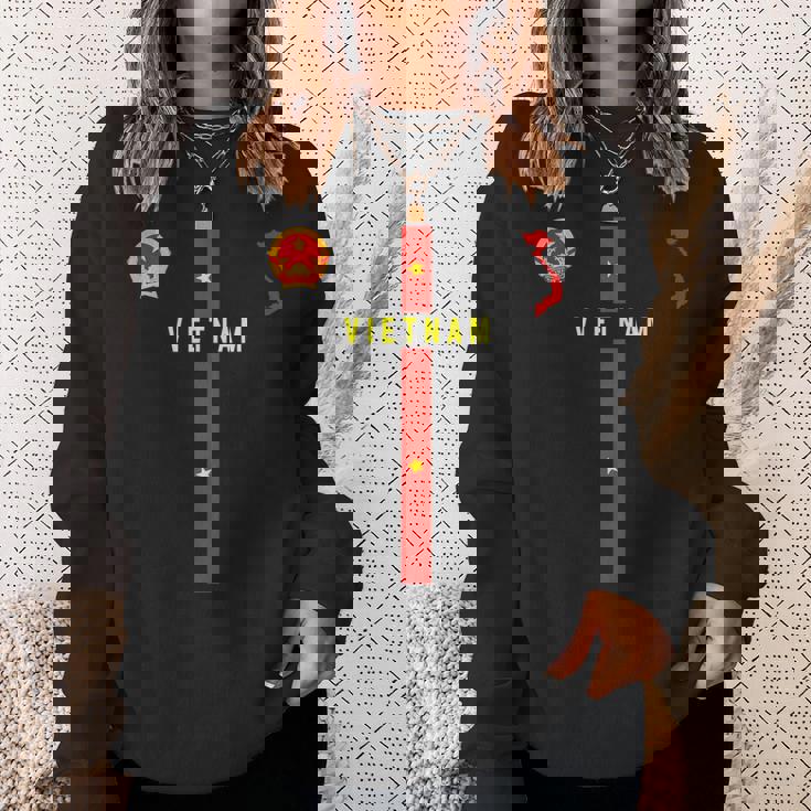 ベトナム国旗、ベトナムのシルエットマップ、紋章 スウェットシャツ 彼女への贈り物