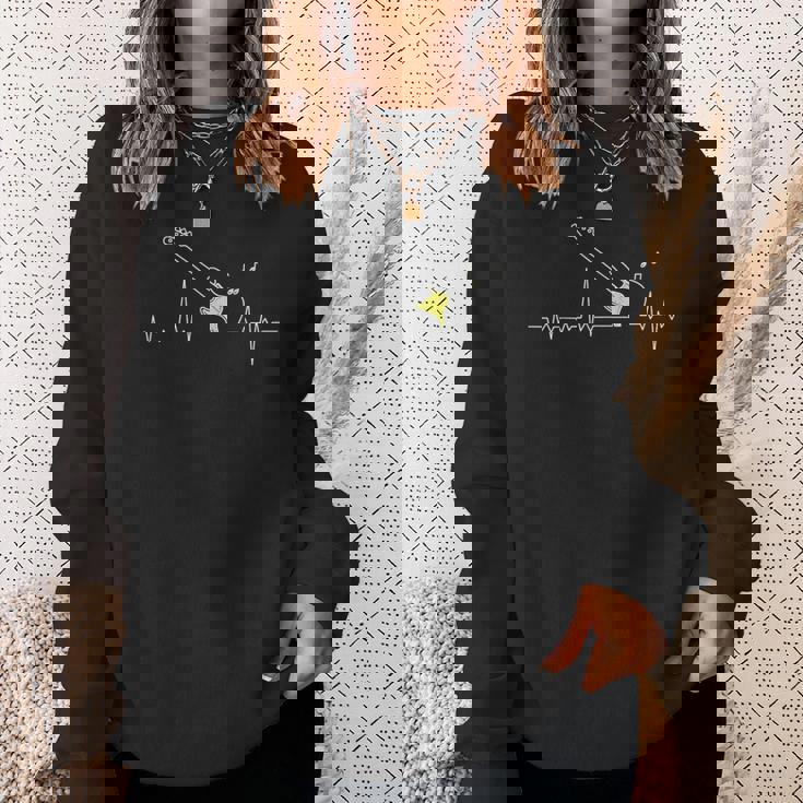 ベース・ギター・ノート ハートビート Bass Guitar Player スウェットシャツ 彼女への贈り物