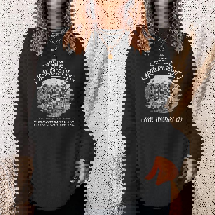 ホームランドセキュリティシャツ。 テロとの戦い。ネイティブアメリカン スウェットシャツ 彼女への贈り物