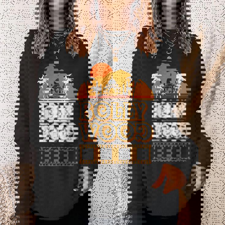 ボリウッド 映画愛好家 ヒンディーシネマ ヴィンテージ インド70年代インド スウェットシャツ 彼女への贈り物