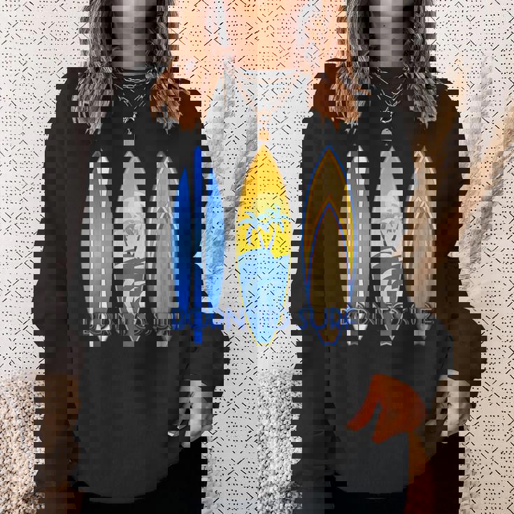 ボーン・トゥ・サーフ・サーフ・サーフィン・ザ・ウェーブ スウェットシャツ 彼女への贈り物