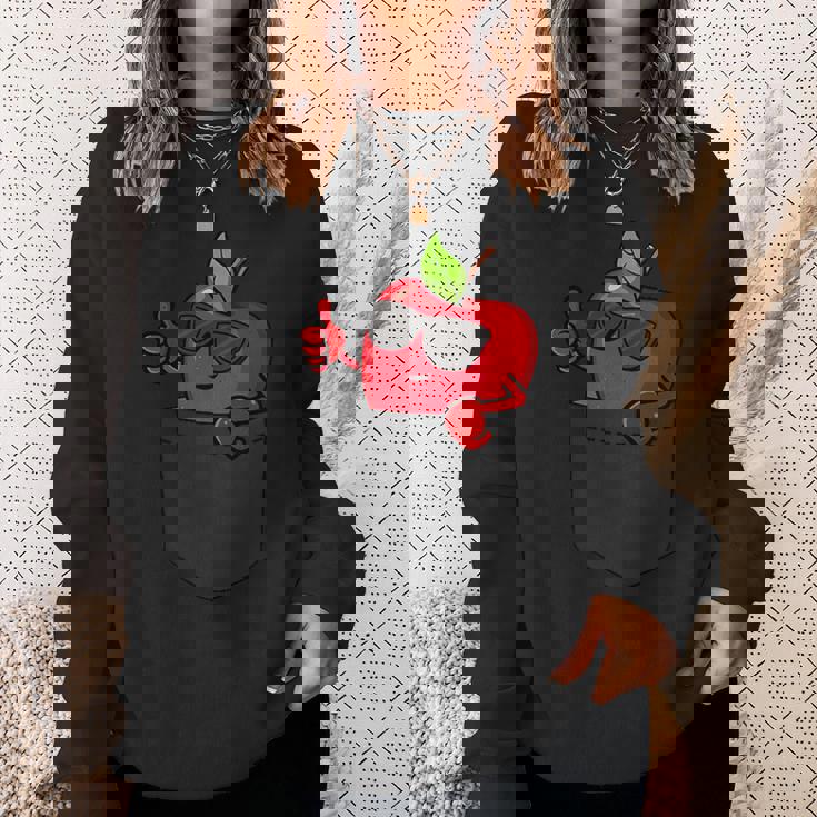 ポケットに入ったクールなリンゴ、サングラスをかけたリンゴのぞき見。 スウェットシャツ 彼女への贈り物