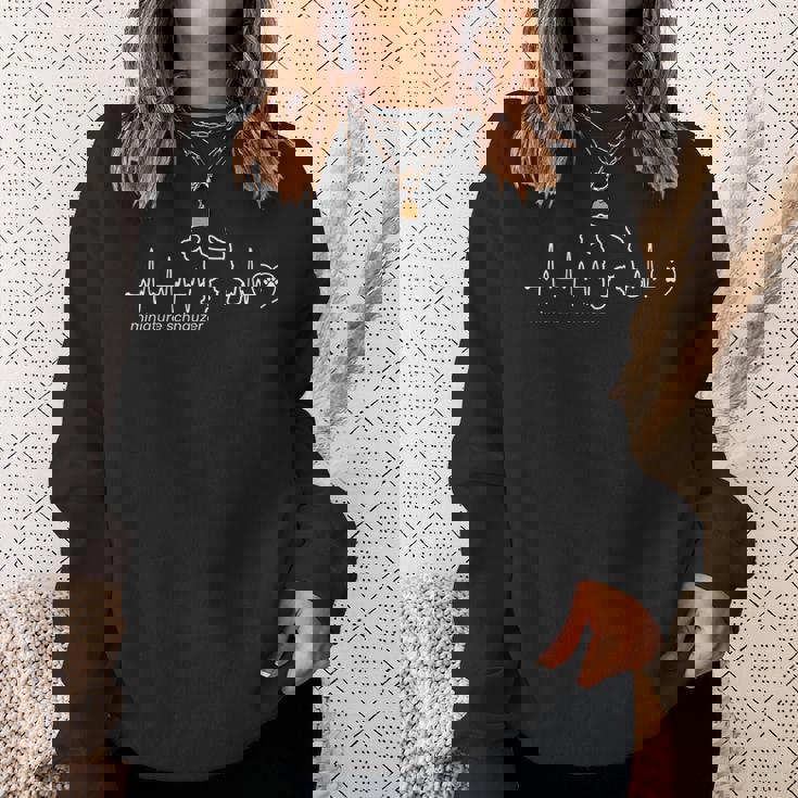 ミニチュアシュナウザーハートビート ミニチュアシュナウザー スウェットシャツ 彼女への贈り物