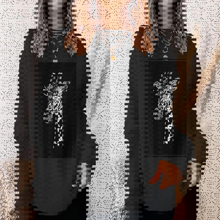 ミニマリストなブラック&ホワイトのキリンデザイン。 スウェットシャツ 彼女への贈り物