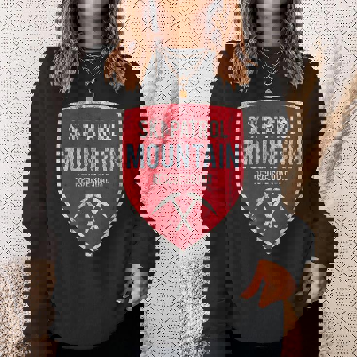 レスキュー隊スキーパトロールレトロスノーボードウィンターリゾート スウェットシャツ 彼女への贈り物