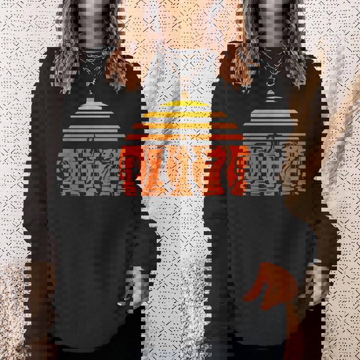 レトロなチェス駒 ヴィンテージ チェックメイト グランドマスター プレーヤー スウェットシャツ 彼女への贈り物