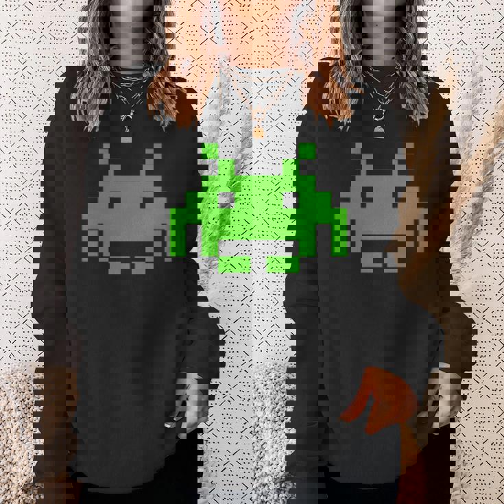 レトロインベーダー スウェットシャツ 彼女への贈り物