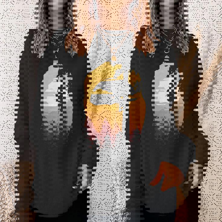 レトロサンセットツリークライマーアーボリスト。 スウェットシャツ 彼女への贈り物