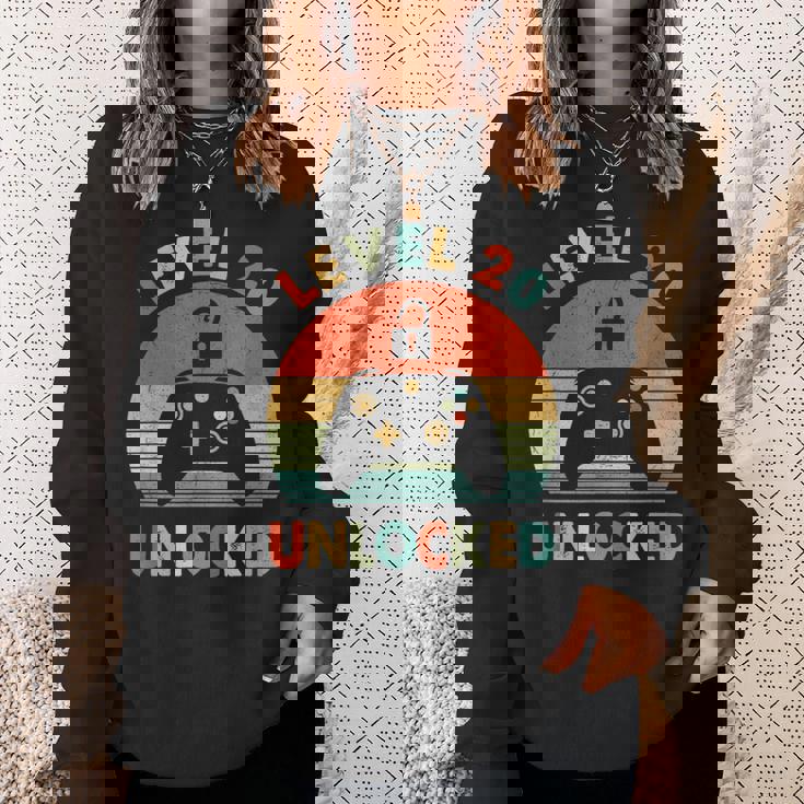 レベル 20 アンロック レトロ ヴィンテージ 面白い 20歳の誕生日 ゲーマー スウェットシャツ 彼女への贈り物