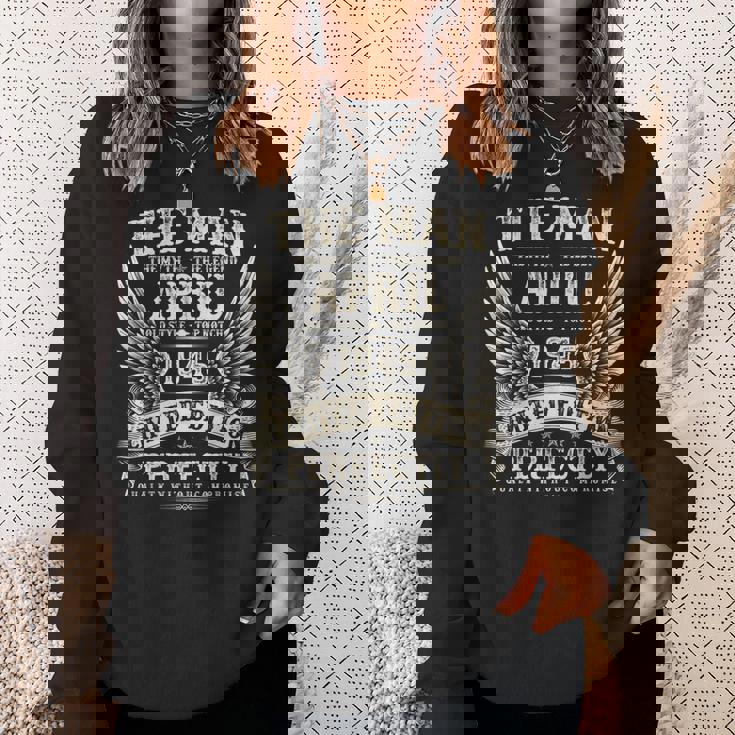 ヴィンテージ 80歳 男性 ギフト 1945年4月 80歳の誕生日 スウェットシャツ 彼女への贈り物