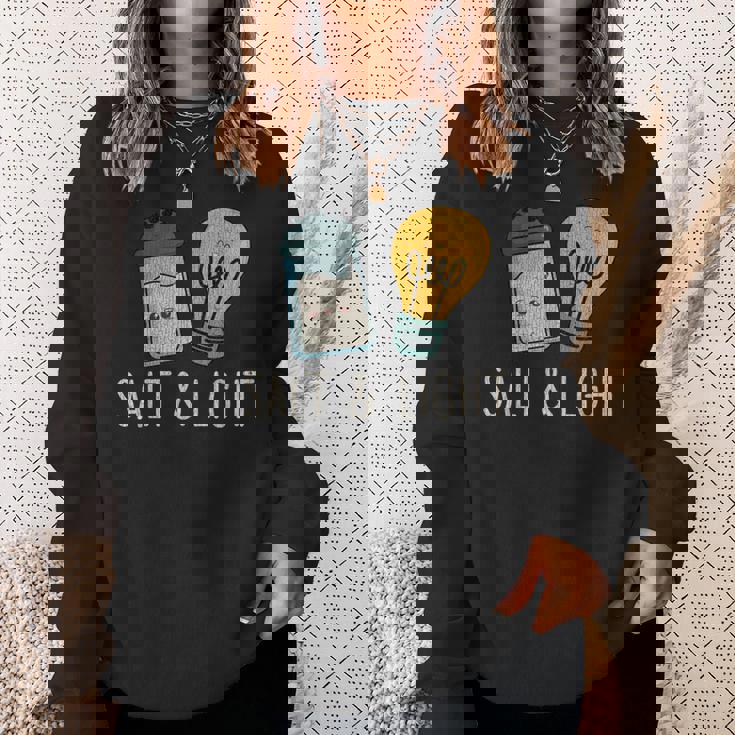 ヴィンテージ キュート ソルトライト 聖書 詩 マタイ 誇り高きクリスチャン スウェットシャツ 彼女への贈り物