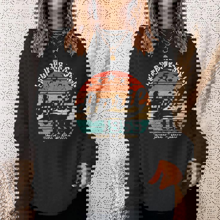 ヴィンテージ70歳の誕生日の伝説は1955年4月に誕生しました。 スウェットシャツ 彼女への贈り物