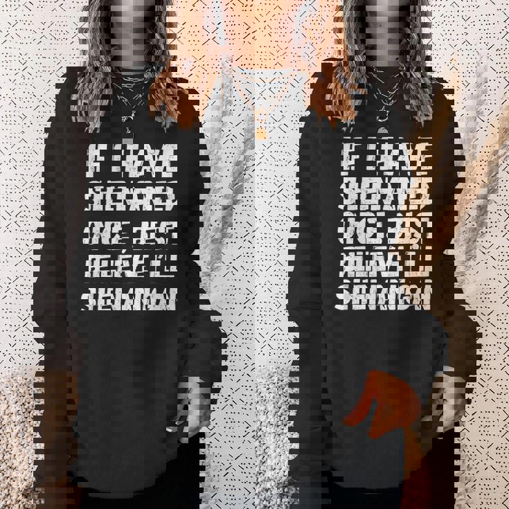 ヴィンテージ聖パティの日シェナン かつて面白いシェナニガンギフト スウェットシャツ 彼女への贈り物