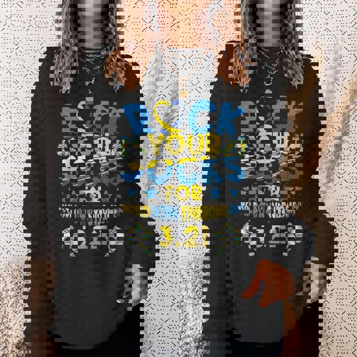 世界ダウン症デー321啓発に向けて、靴を履いて頑張ろう スウェットシャツ 彼女への贈り物