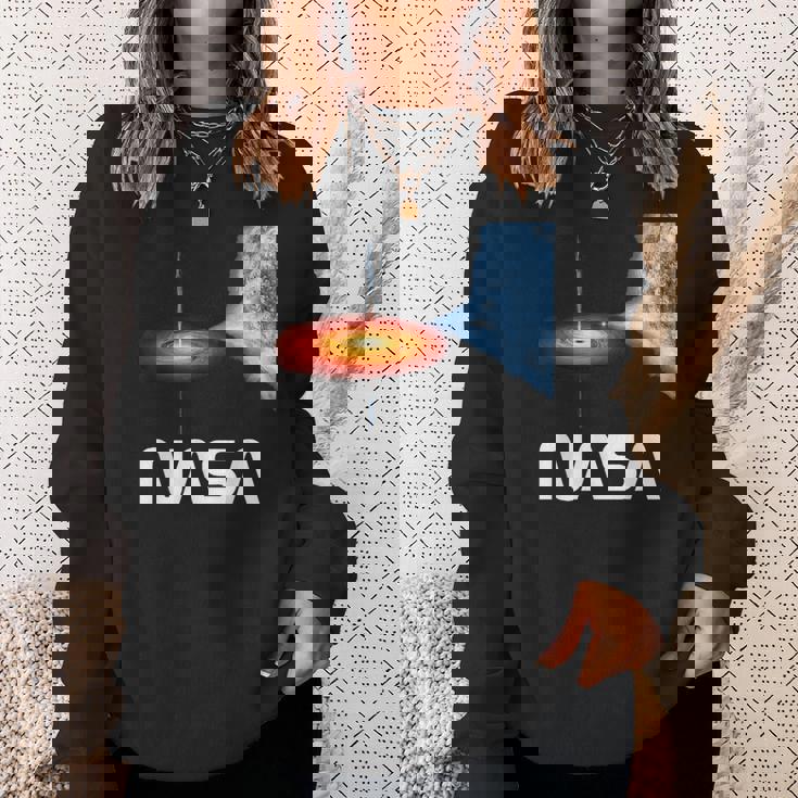 公式ライセンス。 Nasaシグナスブラックホールスペースギフト スウェットシャツ 彼女への贈り物