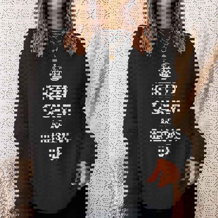 冷静さを保ち、ひじをかいてカナディアン・プラウド・ノース・ストロング・アンド・フリーに スウェットシャツ 彼女への贈り物