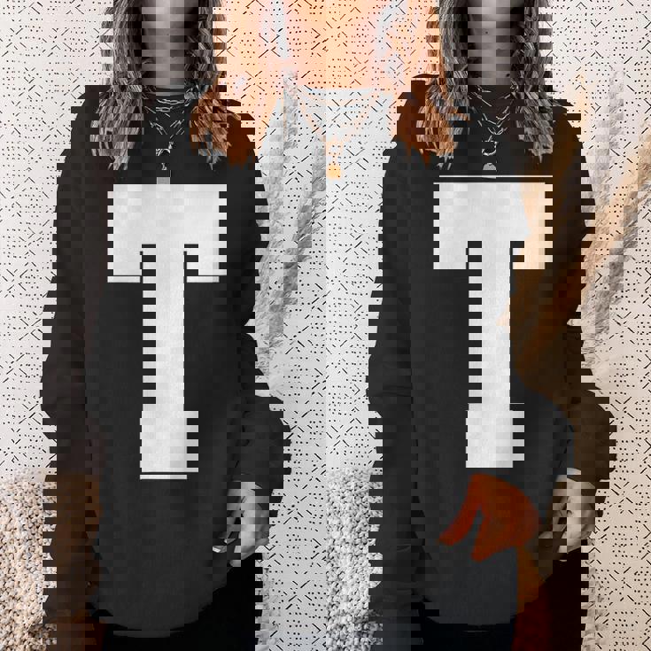 大文字tアルファベットモノグラムイニシャル スウェットシャツ 彼女への贈り物