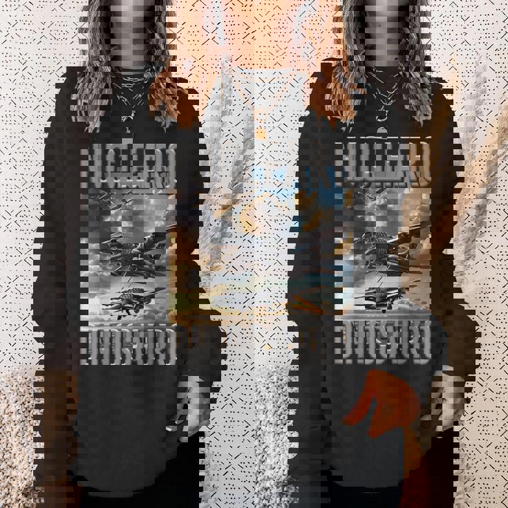 奇妙なミーム 面白い イタリアン ブレインロット ヌクレアロ 恐竜 キッズ スウェットシャツ 彼女への贈り物