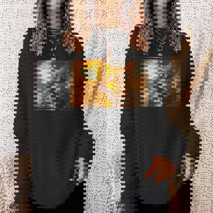 戦車砲身に猫と戦う愛国的な銃の権利 プロガン スウェットシャツ 彼女への贈り物
